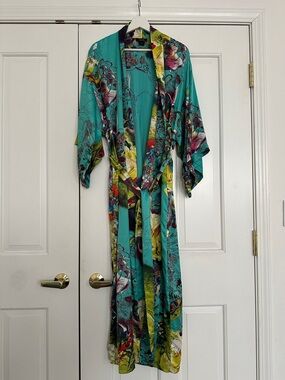 Natori Floral Kimono Robe